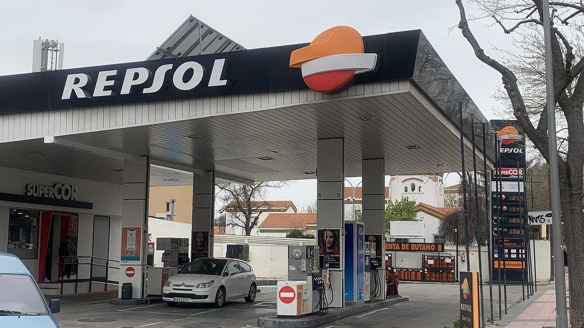 Foto de la noticia: La gasolina 95, en su precio más bajo en 30 días